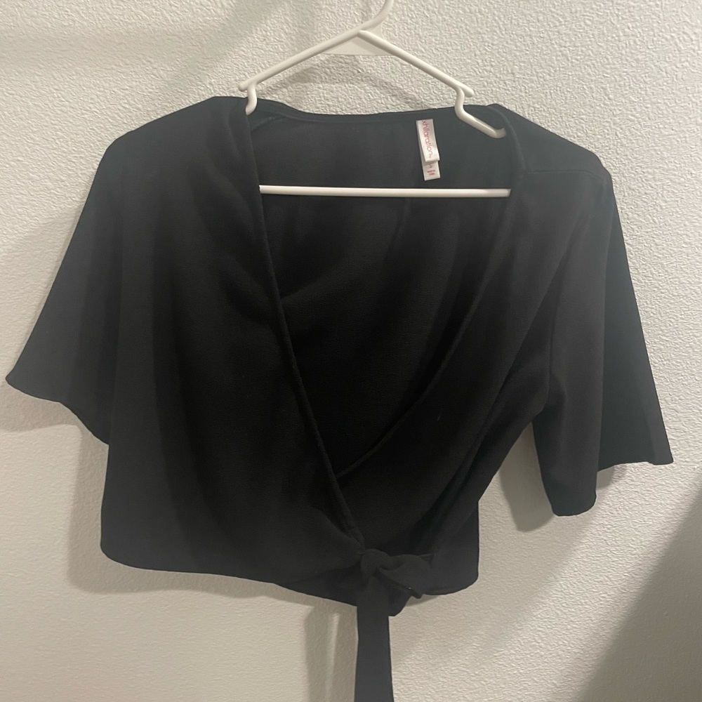 Black Wrap cropped top, s